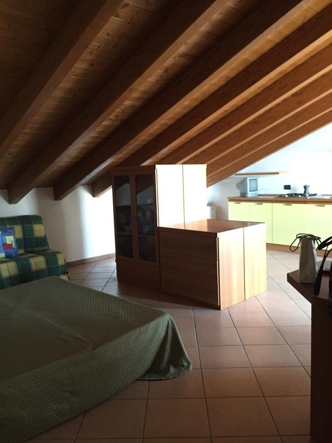 Apartmán Casa Regina Desenzano del Garda Exteriér fotografie
